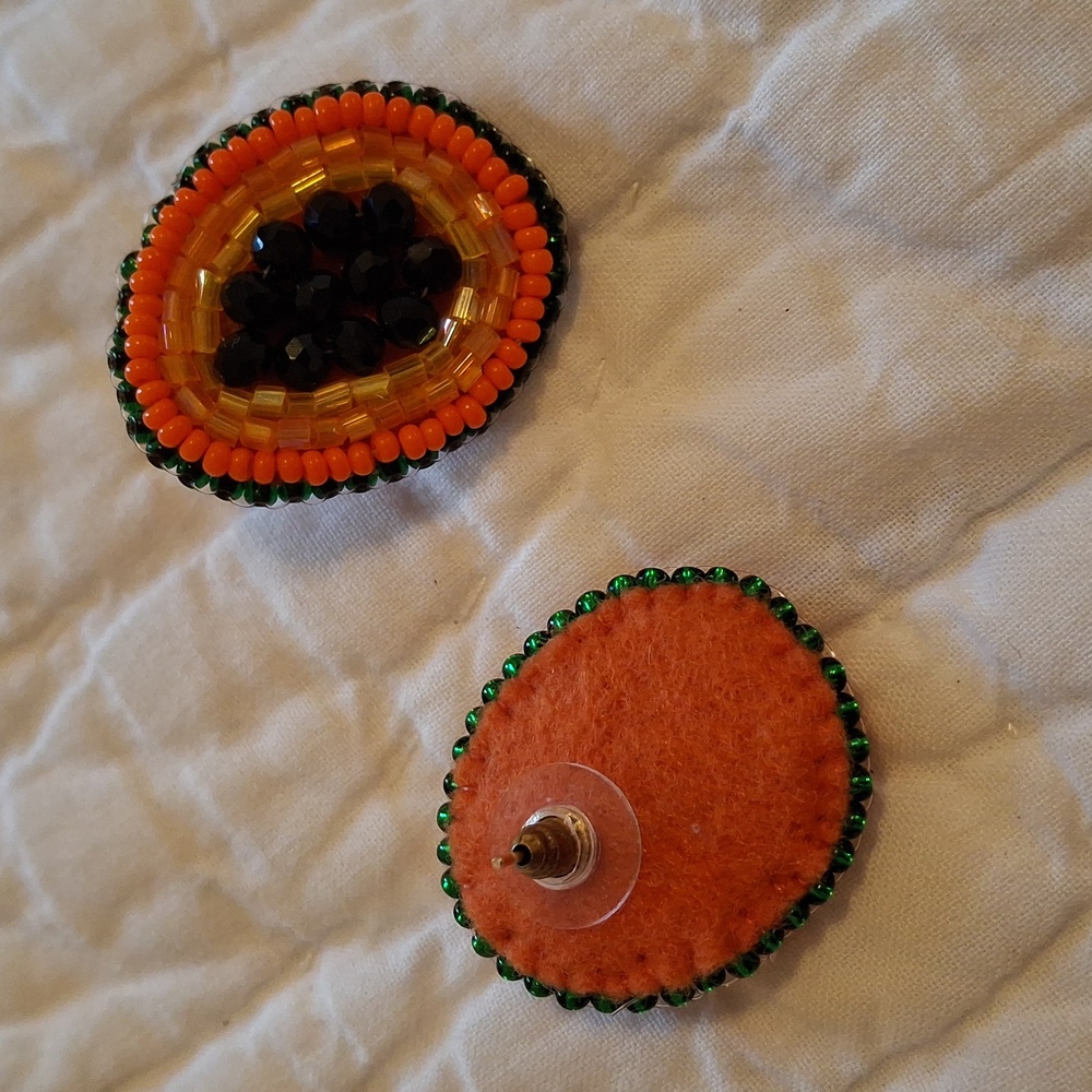 Beaded Papaya Stud Earrings - Picture 2 of 5